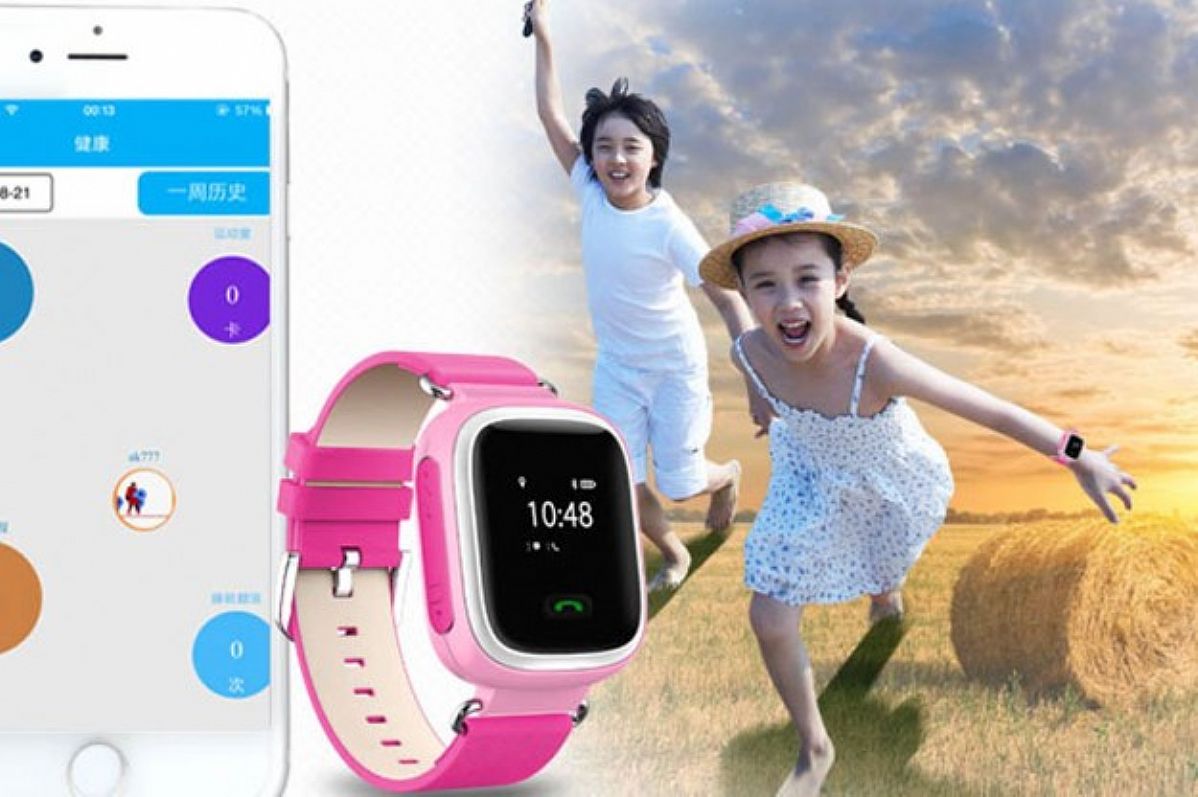 Honor choice watch приложение. Детские часы с GPS. GPS трекер для детей. Часы GPS С проектором. Креативная реклама смарт часов.